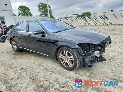 Czwarte zdjęcie samochodu z boku: 2017 MERCEDES-BENZ S 550 4MATIC VIN:WDDUG8FBXHA298508 - miniatura