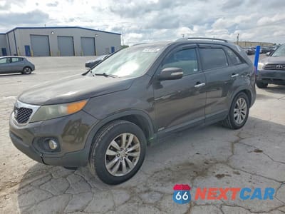 2011 KIA SORENTO EX 5XYKUDA18BG134621 - główne zdjęcie licytacji z USA - miniatura