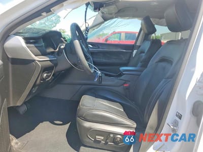 Zdjęcie 7 z 13 samochodu: 2023 JEEP GRAND CHEROKEE LIMITED VIN:1C4RJHBG9PC542235 - miniatura