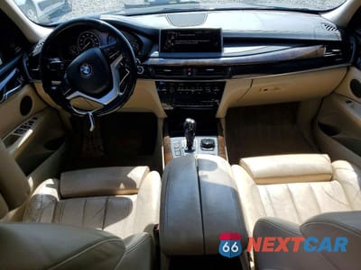 Zdjęcie 8 z 13 samochodu: 2015 BMW X5 XDRIVE50I VIN:5UXKR6C57F0J75247 - miniatura