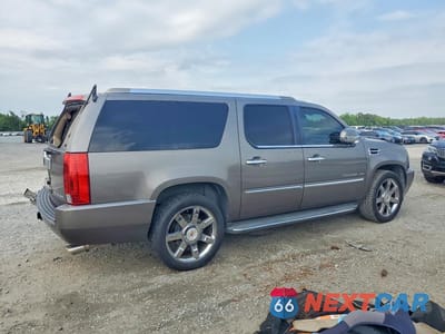 Trzecie zdjęcie samochodu z tyłu: 2012 CADILLAC ESCALADE ESV LUXURY VIN:1GYS3HEF7CR314248 - miniatura