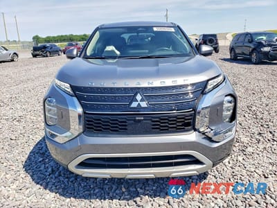 Piąte zdjęcie samochodu w środku: 2023 MITSUBISHI OUTLANDER SE VIN:JA4J4UA86PZ039955 - miniatura