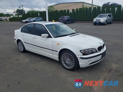 Czwarte zdjęcie samochodu z boku: 2003 BMW 325 XI VIN:WBAEU33443PM59096 - miniatura