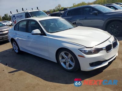 Czwarte zdjęcie samochodu z boku: 2015 BMW 320 I XDRIVE VIN:WBA3C3G5XFNT51014 - miniatura