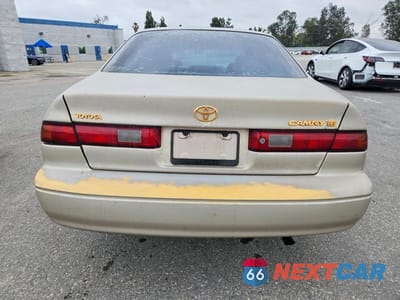 Zdjęcie 6 z 12 samochodu: 1997 TOYOTA CAMRY LE VIN:4T1BG22KXVU075976 - miniatura