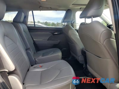 Zdjęcie 11 z 13 samochodu: 2021 TOYOTA HIGHLANDER XLE VIN:5TDGZRAH7MS052239 - miniatura