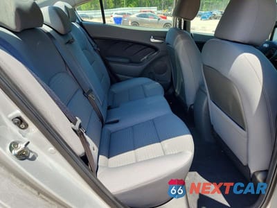 Zdjęcie 10 z 12 samochodu: 2018 KIA FORTE LX VIN:3KPFL4A7XJE195649 - miniatura