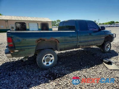 Trzecie zdjęcie samochodu z tyłu: 2000 DODGE RAM 2500 VIN:3B7KF2368YG128660 - miniatura
