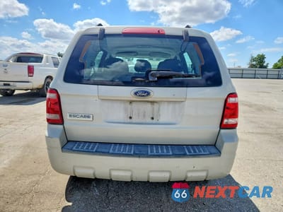 Zdjęcie 6 z 12 samochodu: 2008 FORD ESCAPE XLS VIN:1FMCU02Z48KE30770 - miniatura