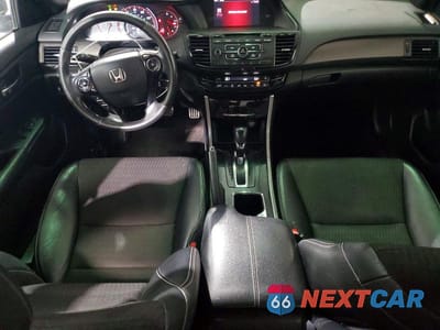 Zdjęcie 8 z 12 samochodu: 2017 HONDA ACCORD SPORT VIN:1HGCR2F56HA268334 - miniatura