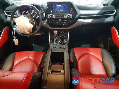 Zdjęcie 8 z 14 samochodu: 2023 TOYOTA HIGHLANDER XSE VIN:5TDKDRAH3PS508265 - miniatura