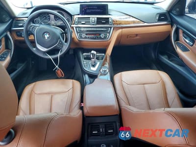 Zdjęcie 8 z 12 samochodu: 2013 BMW 328 XI VIN:WBA3B3C50DF535281 - miniatura