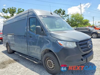 Czwarte zdjęcie samochodu z boku: 2019 MERCEDES BENZ SPRINTER 2500 DELIVERY VAN VIN:WD4PF1CD2KP125261 - miniatura
