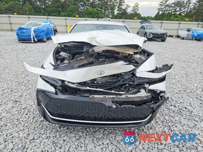 Piąte zdjęcie samochodu w środku: 2023 TOYOTA CROWN XLE VIN:JTDAAAAFXP3001854 - miniatura