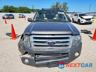 Piąte zdjęcie samochodu w środku: 2013 FORD EXPEDITION LIMITED VIN:1FMJU1K52DEF13827 - miniatura