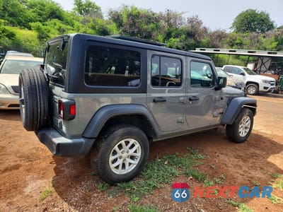 Trzecie zdjęcie samochodu z tyłu: 2023 JEEP WRANGLER SPORT VIN:1C4HJXDG5PW632886 - miniatura