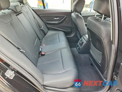 Zdjęcie 10 z 12 samochodu: 2018 BMW 320 I VIN:WBA8E1G59JNU90189 - miniatura