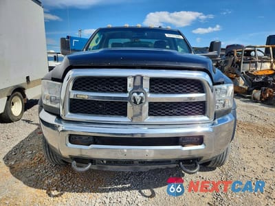 Piąte zdjęcie samochodu w środku: 2015 RAM 5500 VIN:3C7WRNDL3FG594625 - miniatura