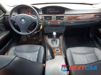 Zdjęcie 8 z 12 samochodu: 2011 BMW 328 XI VIN:WBAPK7C53BF197090 - miniatura