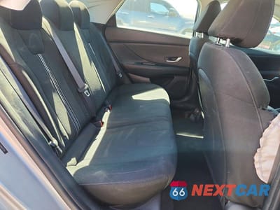 Zdjęcie 10 z 13 samochodu: 2022 HYUNDAI ELANTRA SEL VIN:5NPLM4AG0NH075246 - miniatura