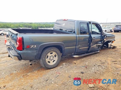 Trzecie zdjęcie samochodu z tyłu: 2007 CHEVROLET SILVERADO K1500 CLASSIC VIN:1GCEK19Z77Z203366 - miniatura