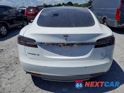 Zdjęcie 6 z 12 samochodu: 2014 TESLA MODEL S VIN:5YJSA1S13EFP65505 - miniatura