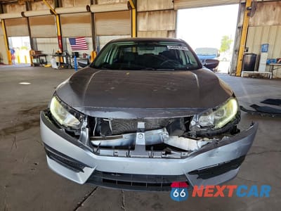 Piąte zdjęcie samochodu w środku: 2016 HONDA CIVIC LX VIN:19XFC2F54GE046318 - miniatura