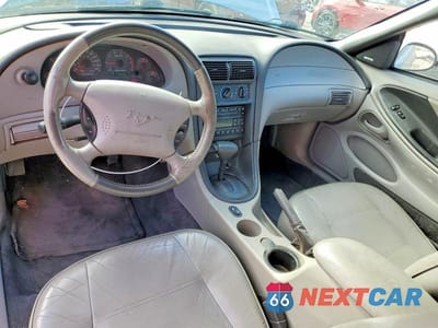 Zdjęcie 8 z 12 samochodu: 2004 FORD MUSTANG VIN:1FAFP44664F147461 - miniatura