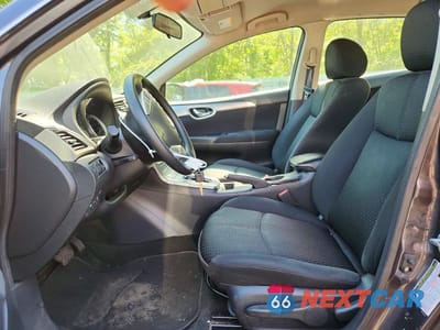 Zdjęcie 7 z 12 samochodu: 2014 NISSAN SENTRA SR VIN:3N1AB7AP1EY236868 - miniatura