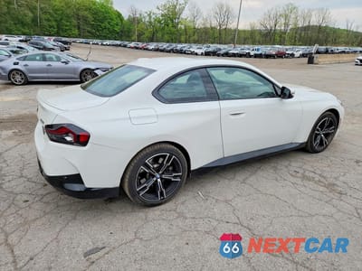 Trzecie zdjęcie samochodu z tyłu: 2024 BMW 230XI VIN:3MW33CM02R8E57182 - miniatura