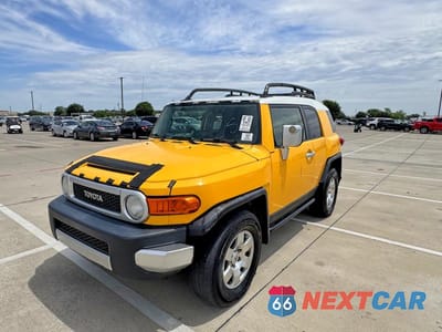 Drugie zdjęcie samochodu z przodu: 2007 TOYOTA FJ CRUISER BASE VIN:JTEBU11FX70045071 - miniatura