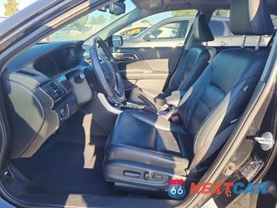 Zdjęcie 7 z 12 samochodu: 2017 HONDA ACCORD TOURING HYBRID VIN:JHMCR6F7XHC001644 - miniatura