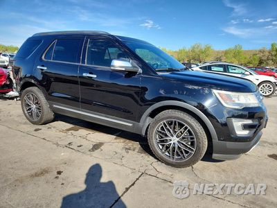 Czwarte zdjęcie samochodu z boku: 2017 FORD EXPLORER PLATINUM VIN:1FM5K8HT9HGD40341 - miniatura