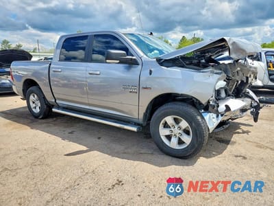 Czwarte zdjęcie samochodu z boku: 2020 RAM 1500 CLASSIC WARLOCK VIN:3C6RR7LT3LG182294 - miniatura