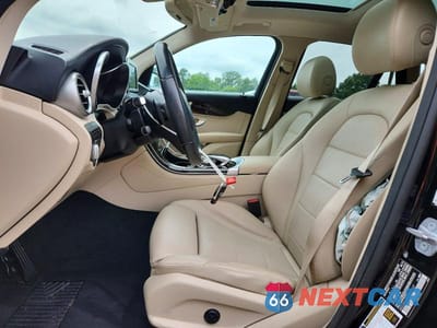 Zdjęcie 7 z 13 samochodu: 2016 MERCEDES-BENZ GLC 300 VIN:WDC0G4JB9GF091127 - miniatura