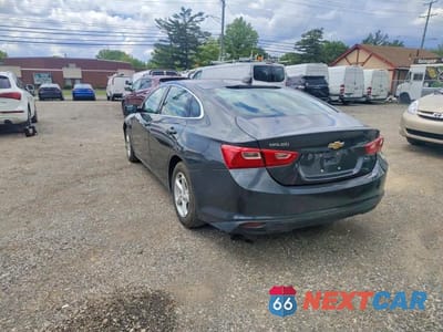 Trzecie zdjęcie samochodu z tyłu: 2018 CHEVROLET MALIBU LS VIN:1G1ZC5ST7JF134806 - miniatura