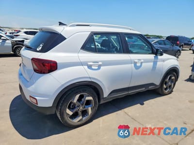 Trzecie zdjęcie samochodu z tyłu: 2021 HYUNDAI VENUE SEL VIN:KMHRC8A37MU083734 - miniatura