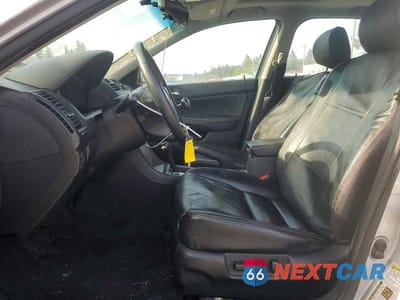 Zdjęcie 7 z 12 samochodu: 2004 HONDA ACCORD EX VIN:1HGCM66554A036470 - miniatura