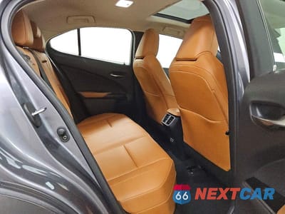Zdjęcie 11 z 13 samochodu: 2021 LEXUS UX 200 VIN:JTHX3JBH0M2040232 - miniatura