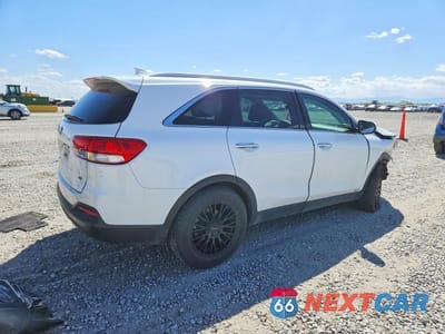 Trzecie zdjęcie samochodu z tyłu: 2018 KIA SORENTO LX VIN:5XYPGDA30JG408990 - miniatura