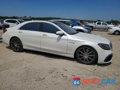 Czwarte zdjęcie samochodu z boku: 2019 MERCEDES-BENZ S 63 AMG 4MATIC VIN:WDDUG8JB9KA433198 - miniatura