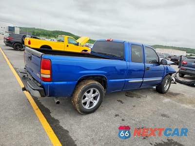 Trzecie zdjęcie samochodu z tyłu: 2003 GMC NEW SIERRA C1500 VIN:2GTEC19TX31239757 - miniatura