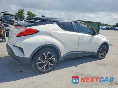 Trzecie zdjęcie samochodu z tyłu: 2019 TOYOTA C-HR XLE VIN:NMTKHMBX6KR091518 - miniatura