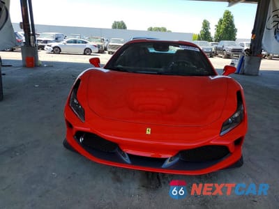 Piąte zdjęcie samochodu w środku: 2021 FERRARI F8 SPIDER VIN:ZFF93LMA3M0267580 - miniatura