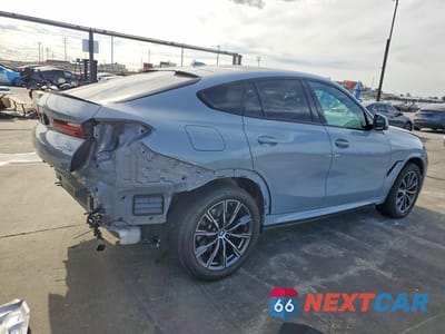 Trzecie zdjęcie samochodu z tyłu: 2025 BMW X6 XDRIVE40I VIN:5UX33EX05S9Z19738 - miniatura