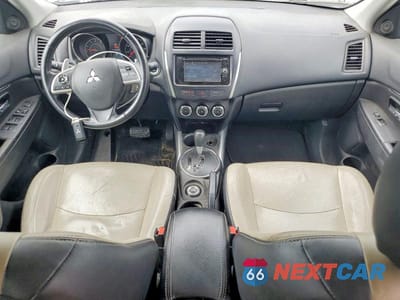 Zdjęcie 8 z 13 samochodu: 2014 MITSUBISHI OUTLANDER SPORT SE VIN:4A4AR4AU1EE004113 - miniatura