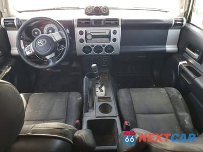 Zdjęcie 8 z 13 samochodu: 2007 TOYOTA FJ CRUISER BASE VIN:JTEZU11FX70012120 - miniatura