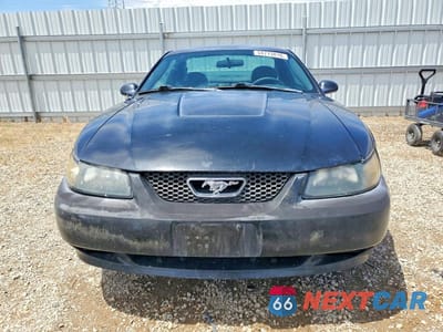 Piąte zdjęcie samochodu w środku: 2004 FORD MUSTANG VIN:1FAFP40484F102588 - miniatura