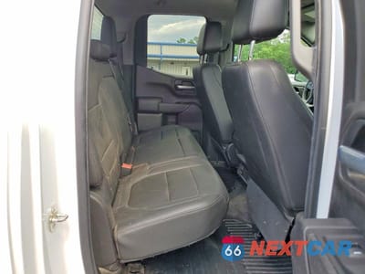 Zdjęcie 10 z 12 samochodu: 2019 CHEVROLET SILVERADO C1500 VIN:1GCRWAEF5KZ190076 - miniatura
