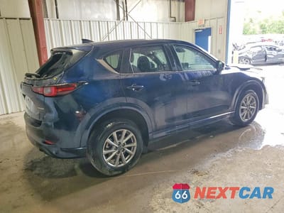 Trzecie zdjęcie samochodu z tyłu: 2025 MAZDA CX-5 PREFERRED VIN:JM3KFBCL0S0673860 - miniatura